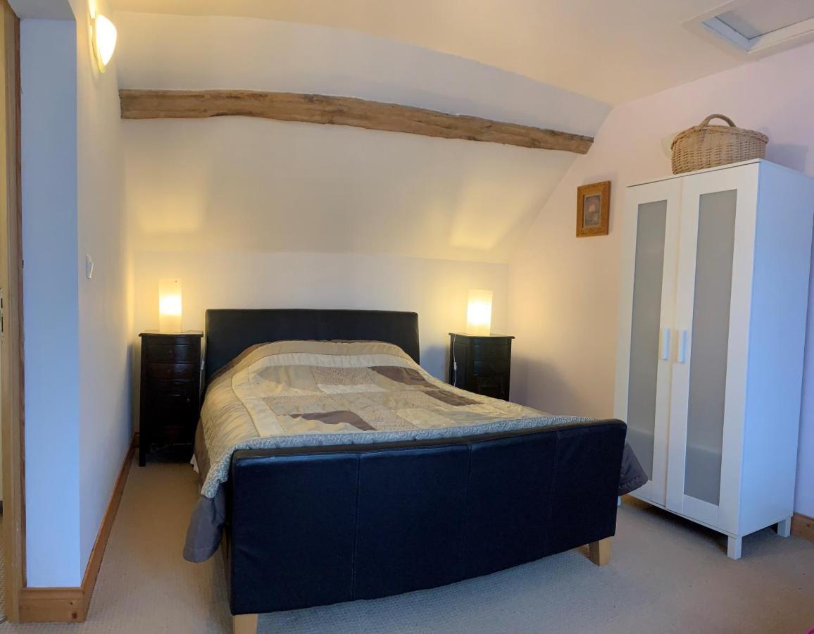 Apartmán Le Glycine A Manoir Sainte Cecile Juvigny-Val-d'Andaine Exteriér fotografie