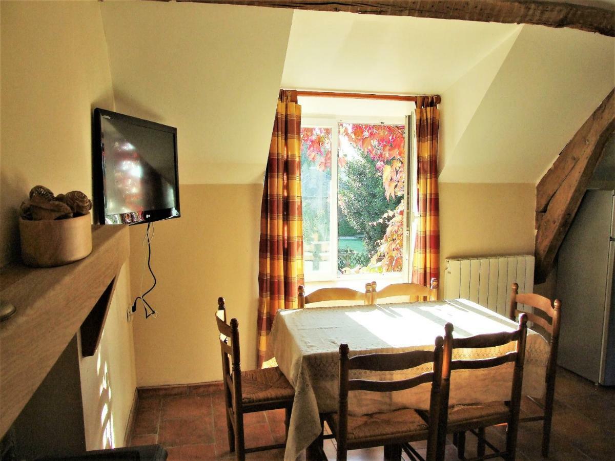 Apartmán Le Glycine A Manoir Sainte Cecile Juvigny-Val-d'Andaine Exteriér fotografie