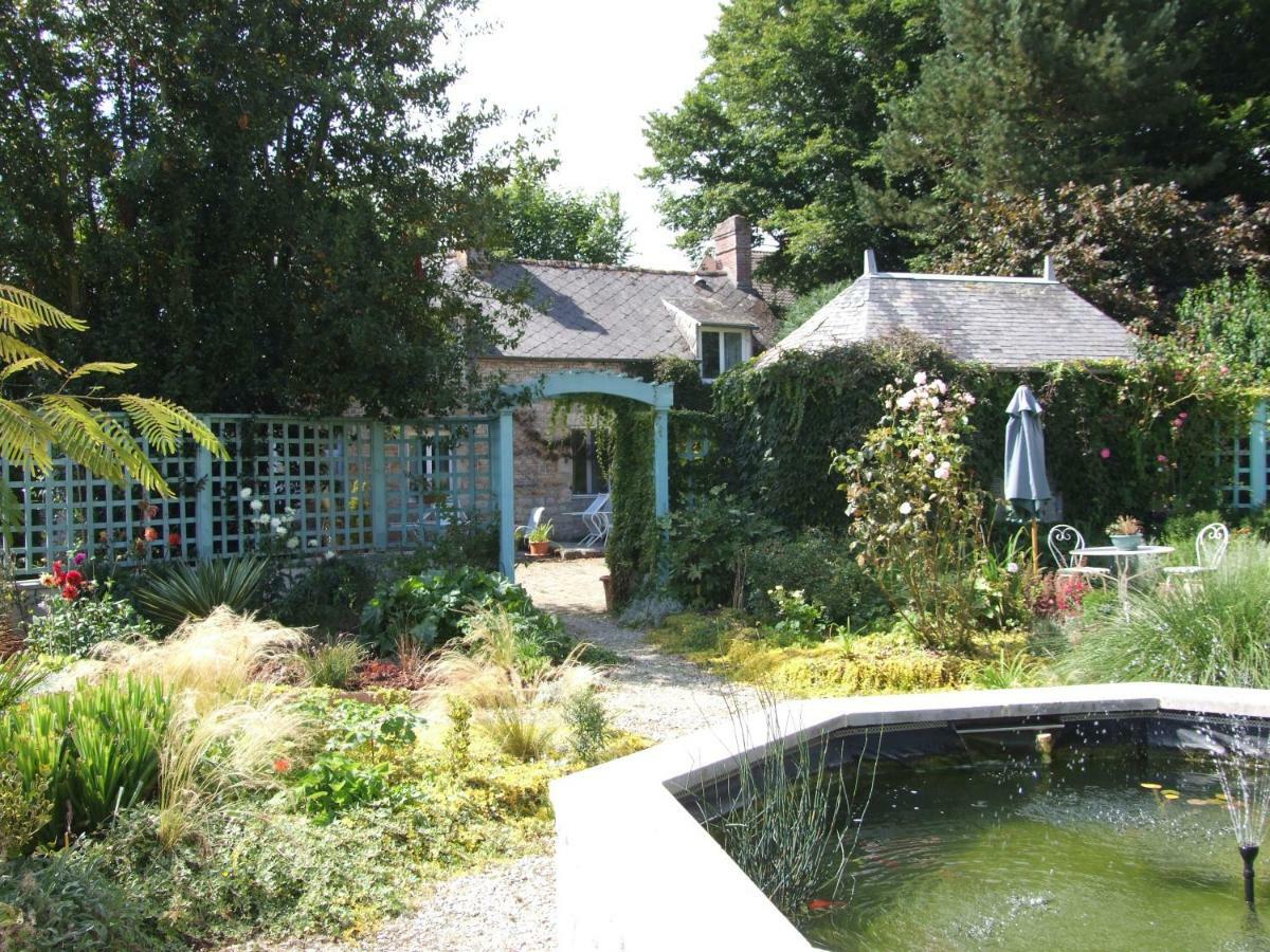 Apartmán Le Glycine A Manoir Sainte Cecile Juvigny-Val-d'Andaine Exteriér fotografie