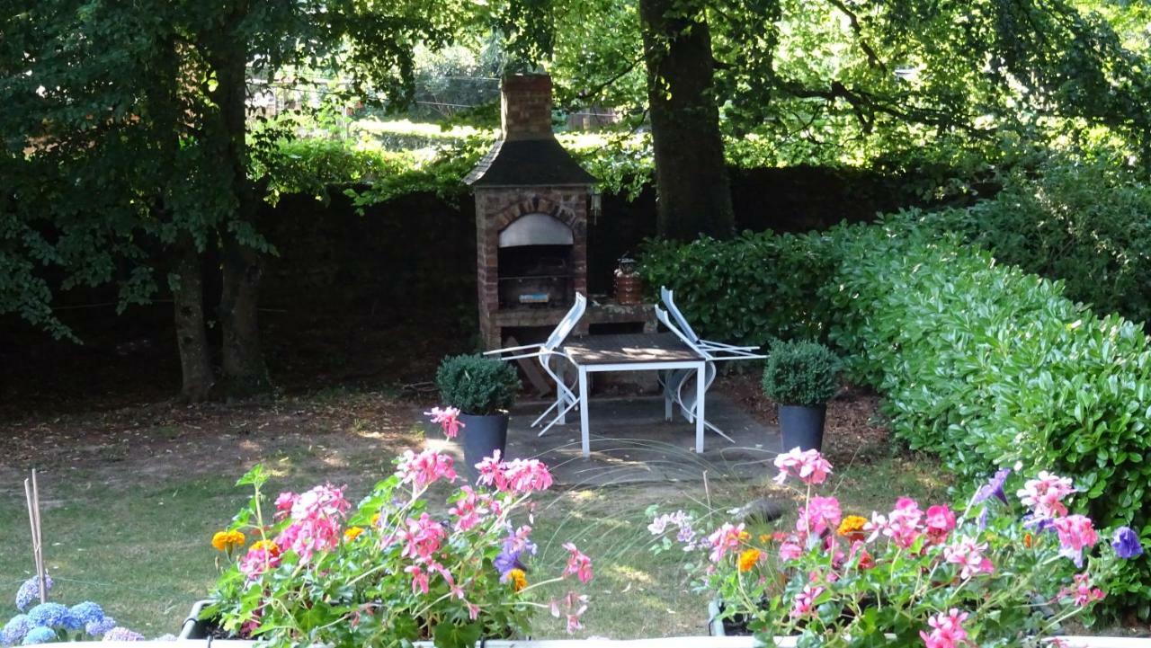 Apartmán Le Glycine A Manoir Sainte Cecile Juvigny-Val-d'Andaine Exteriér fotografie